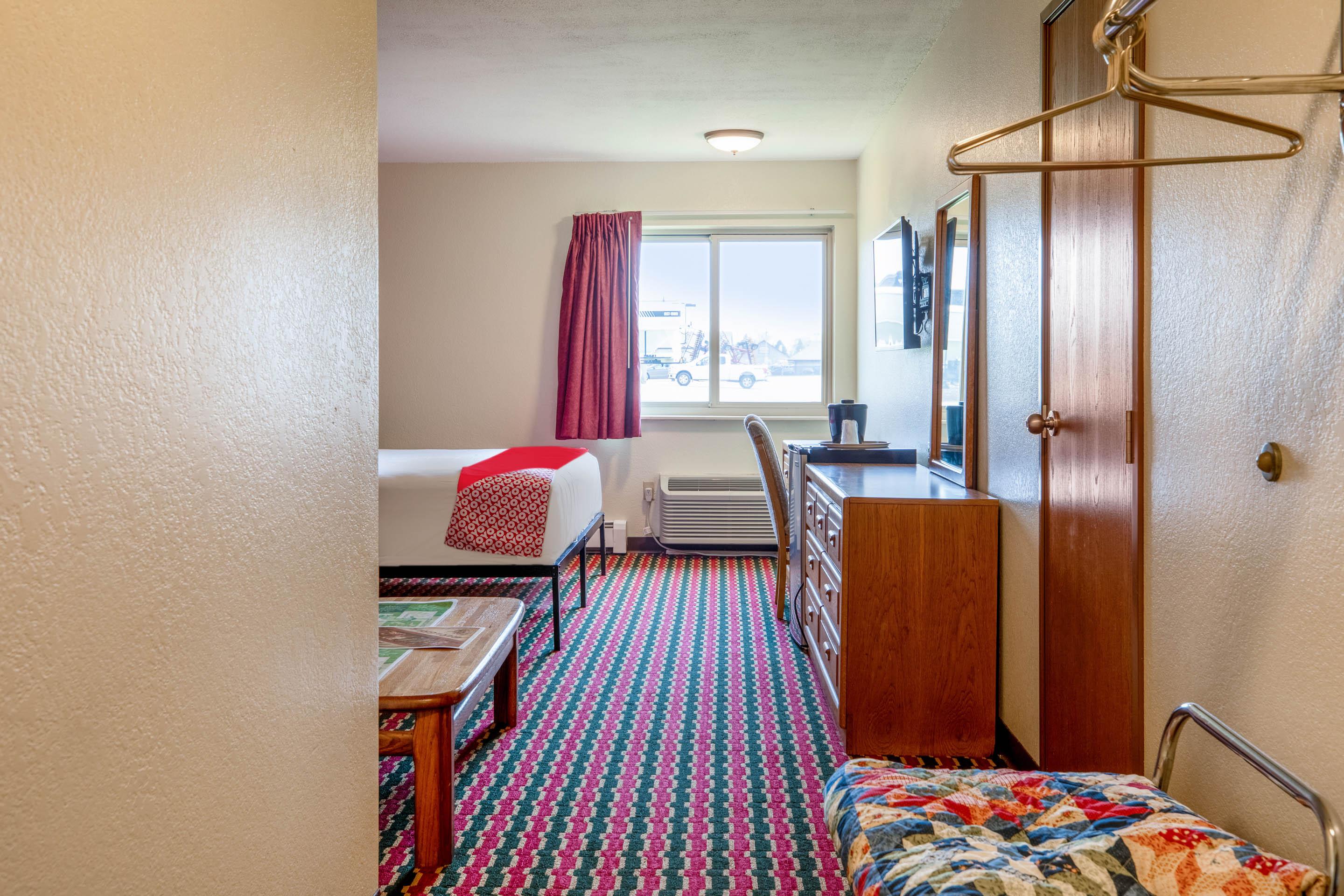 Oyo Hotel Chesaning Route 52 & Hwy 57 Buitenkant foto