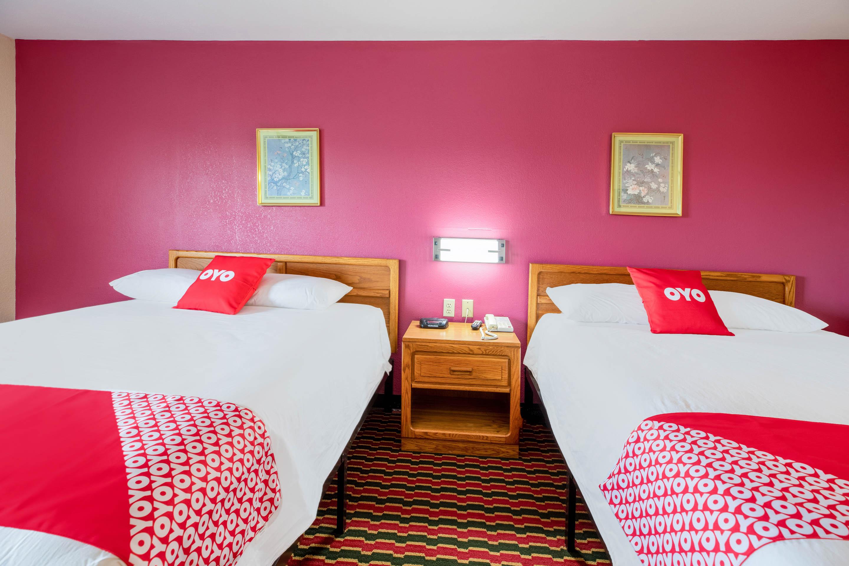 Oyo Hotel Chesaning Route 52 & Hwy 57 Buitenkant foto