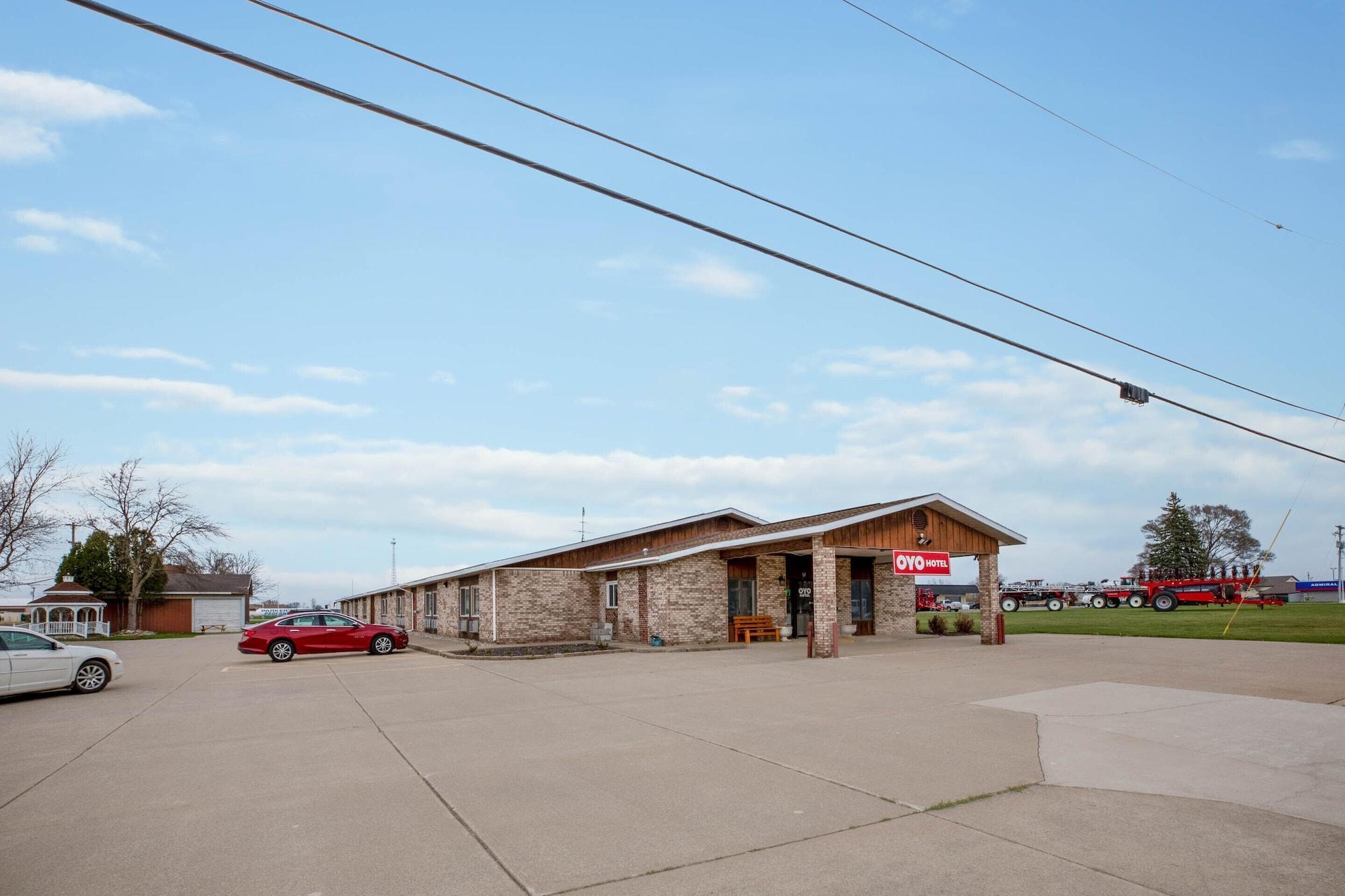 Oyo Hotel Chesaning Route 52 & Hwy 57 Buitenkant foto