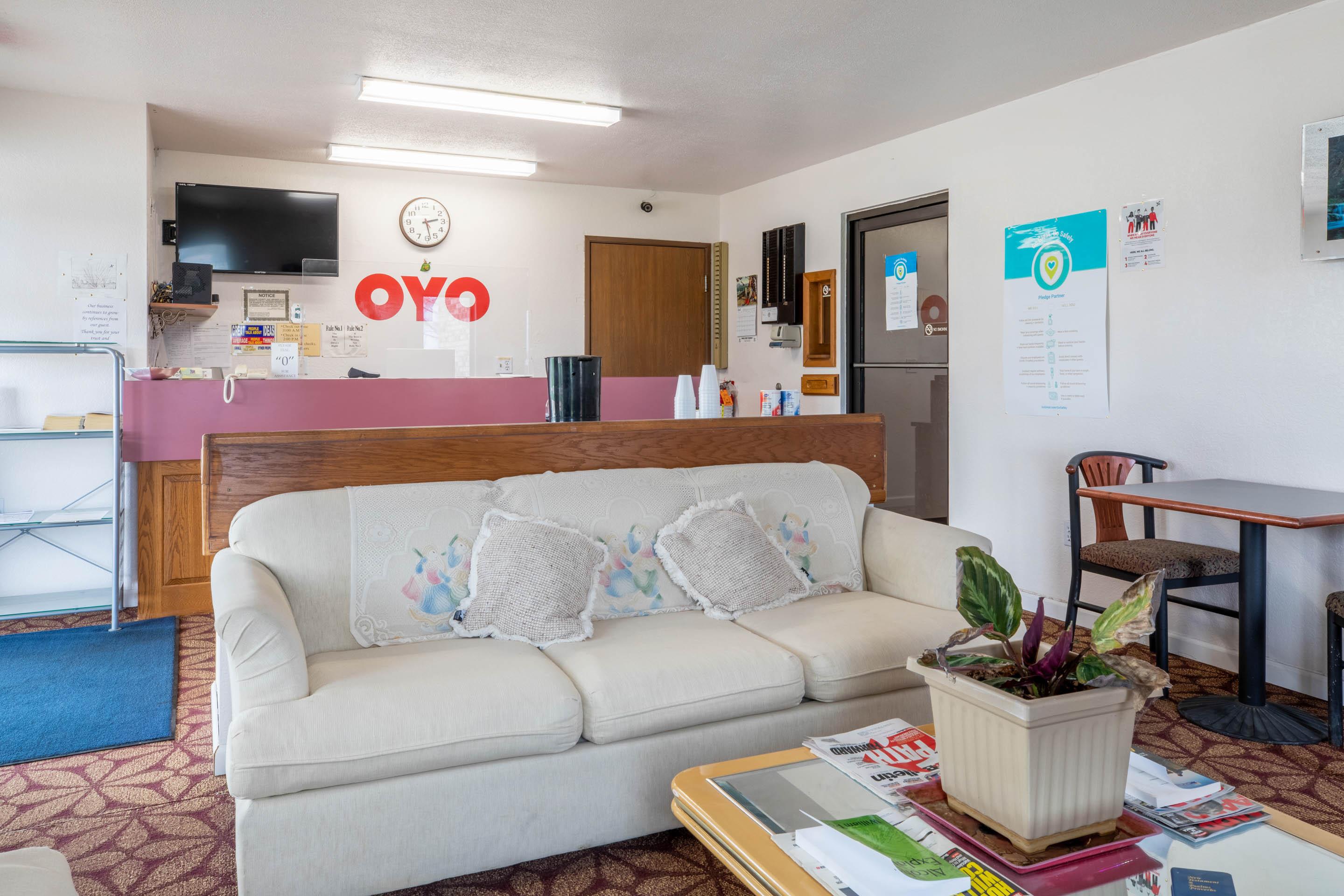 Oyo Hotel Chesaning Route 52 & Hwy 57 Buitenkant foto