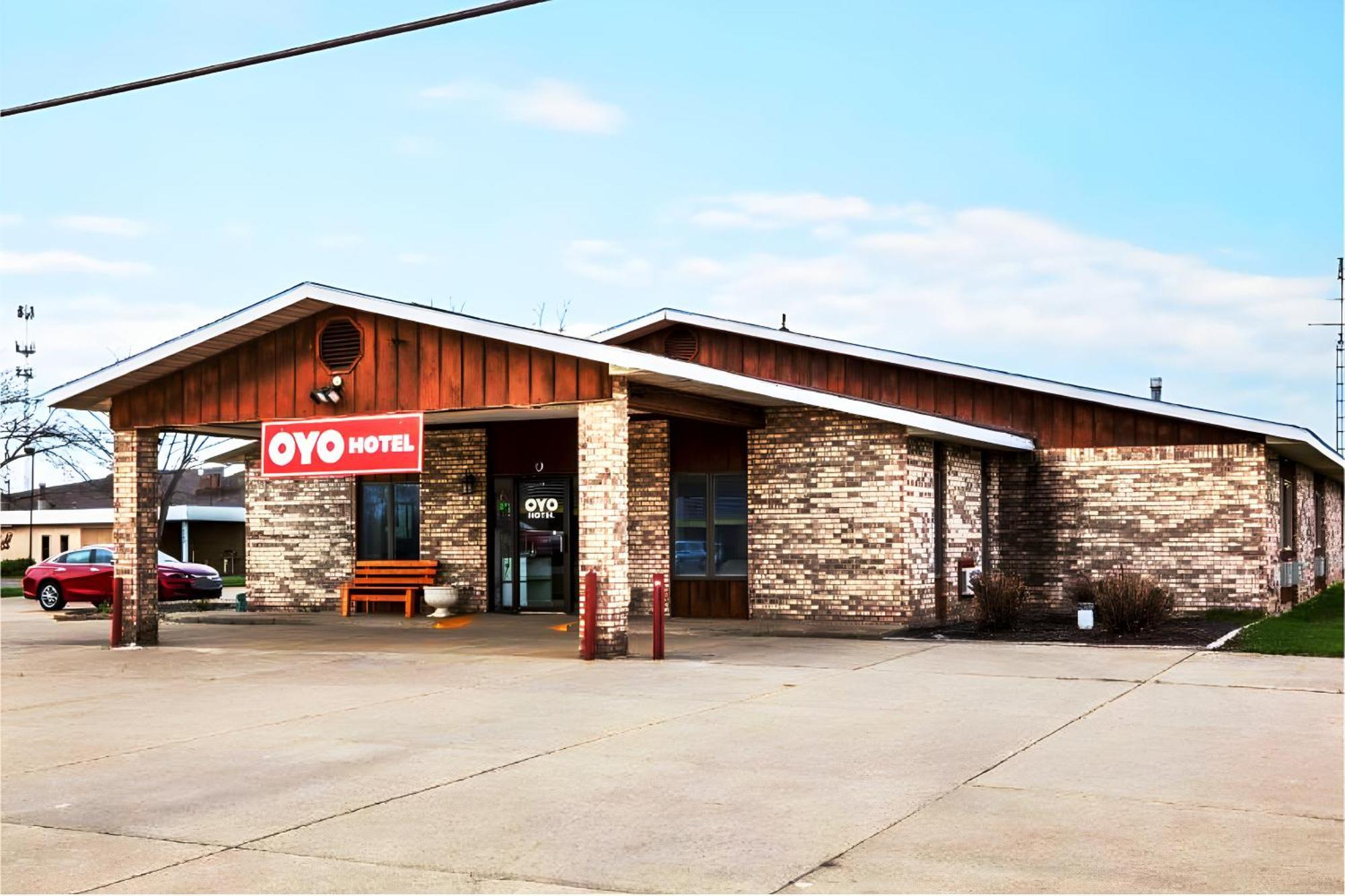 Oyo Hotel Chesaning Route 52 & Hwy 57 Buitenkant foto